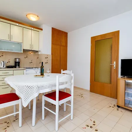 Ruzica In Apartment Punat